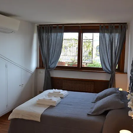 아파트 Penthouse Cardello Colosseum