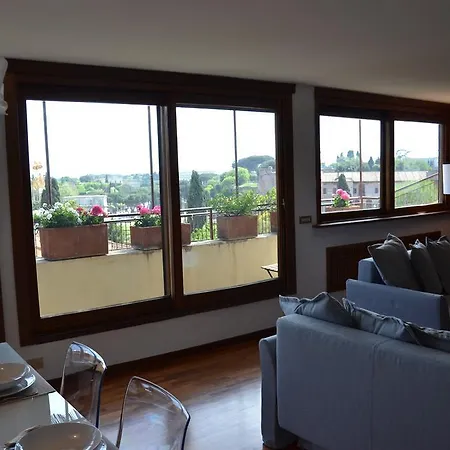 Penthouse Cardello Colosseum *