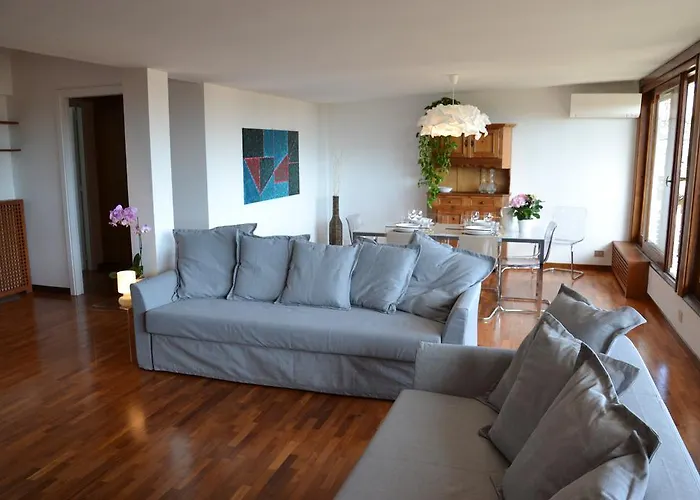 Penthouse Cardello Colosseum Apartman